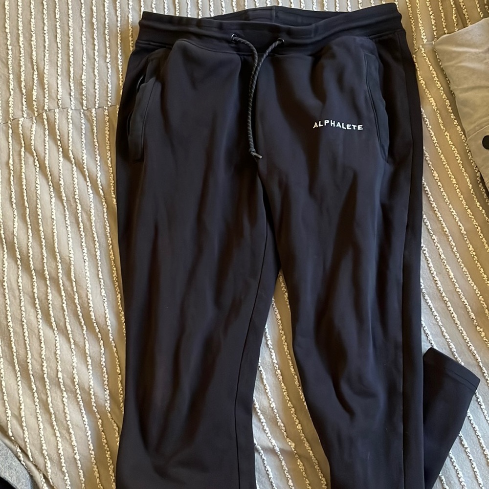 Alphalete black joggers